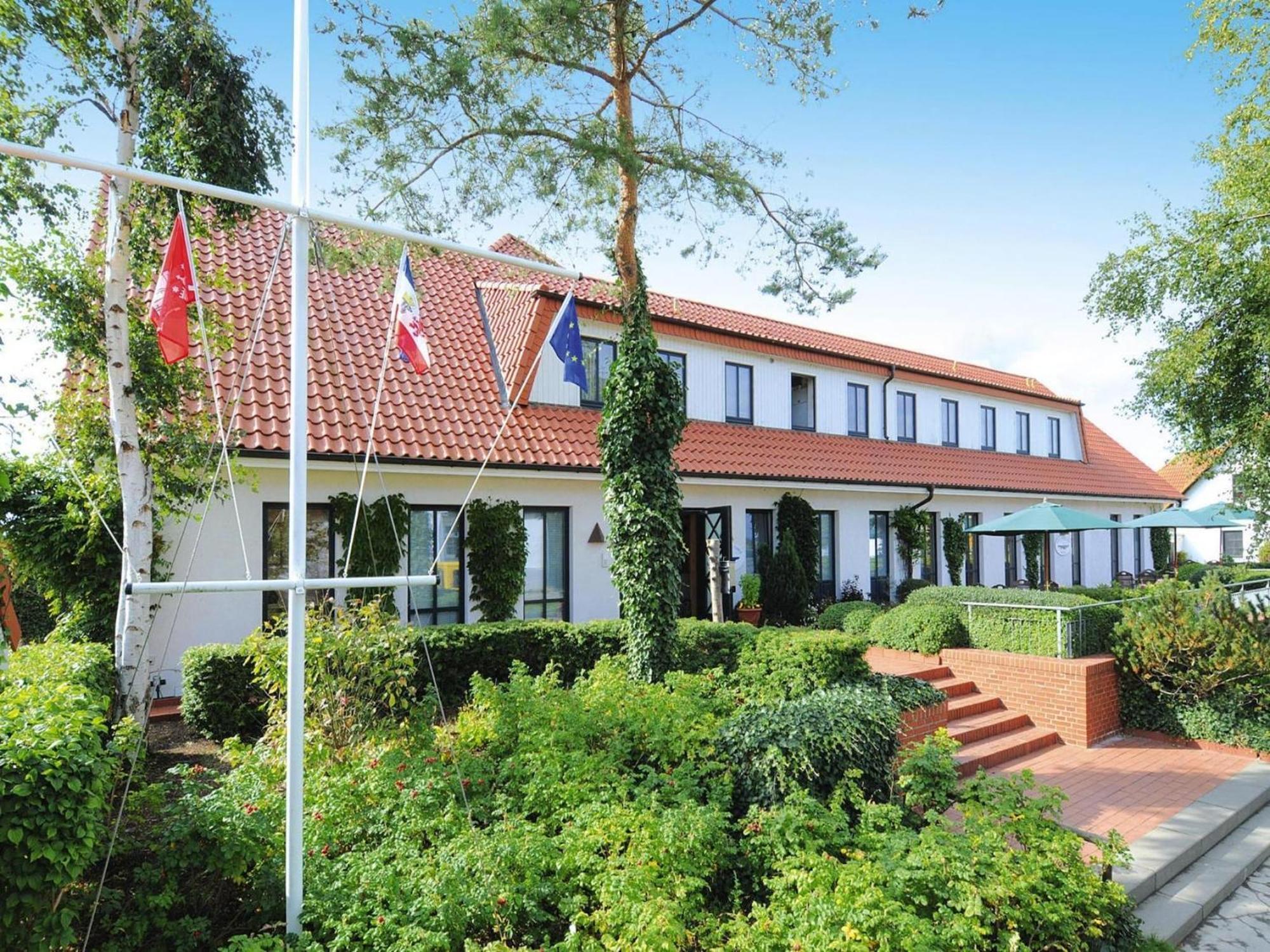 Apartments Post Hiddensee, ヴィッテ エクステリア 写真